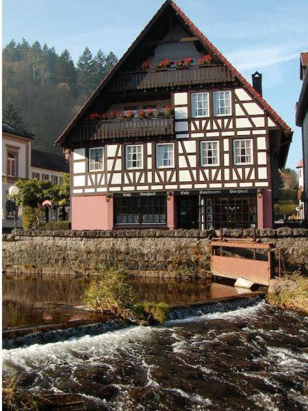 Zur Alten Bruecke Schiltach Exterior photo